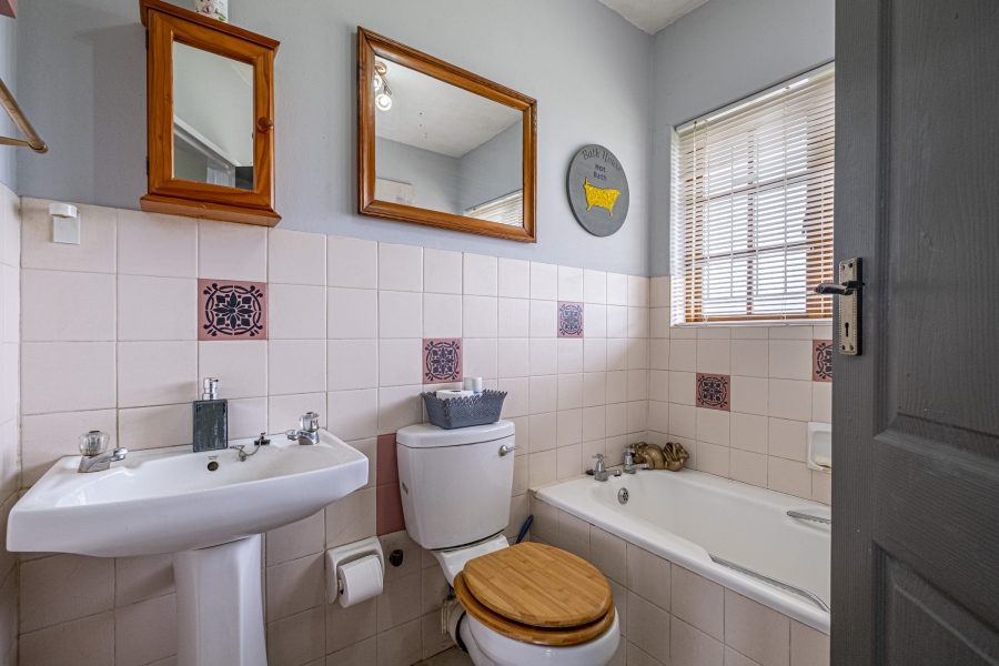4 Bedroom Property for Sale in Greenbushes Eastern Cape